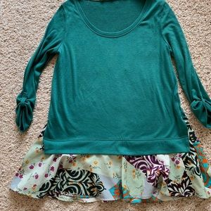 💃🍭Anthropologie little yellow button swing tee